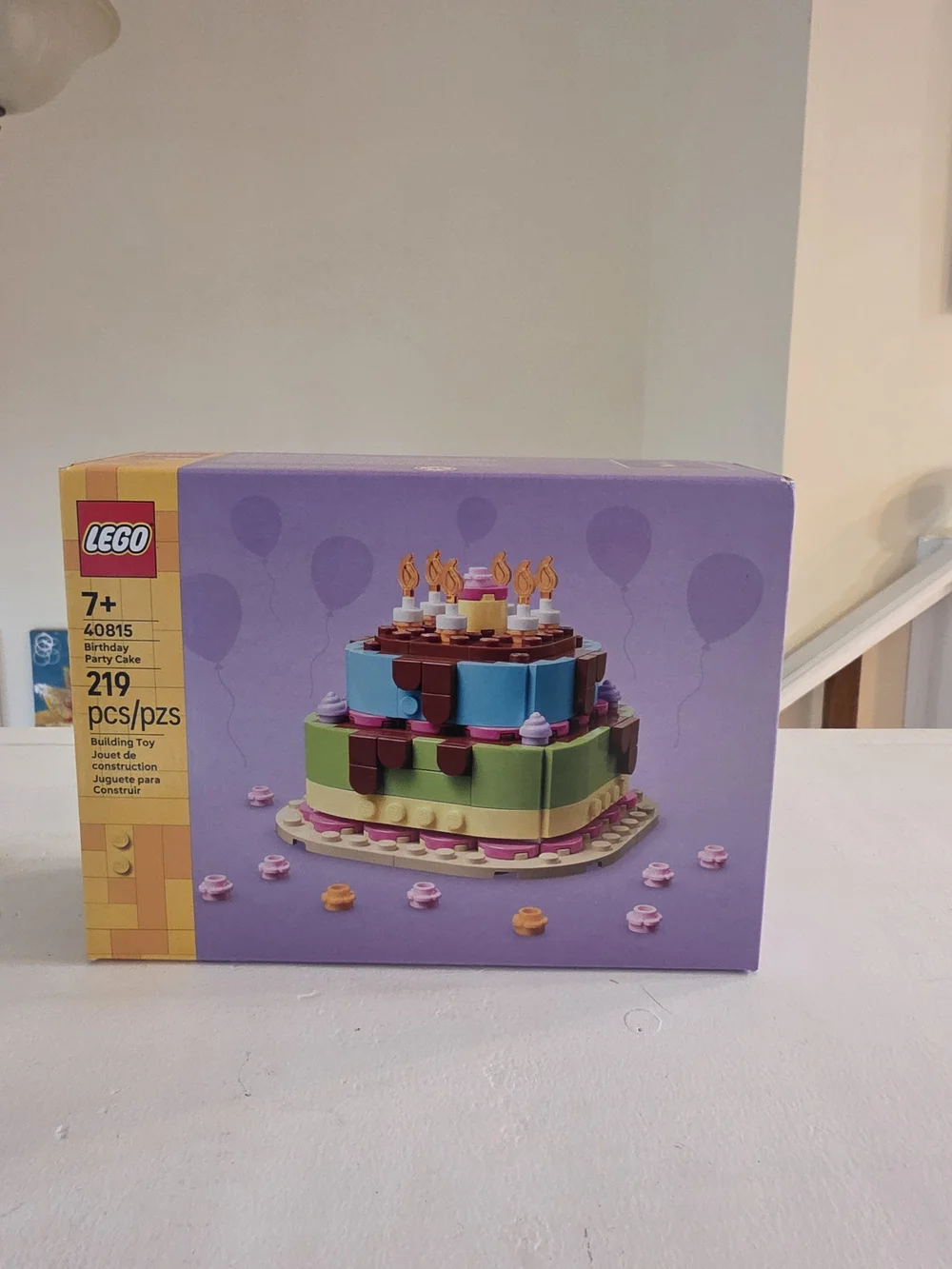 LEGO Birthday Party Cake Building Set - Multicolor